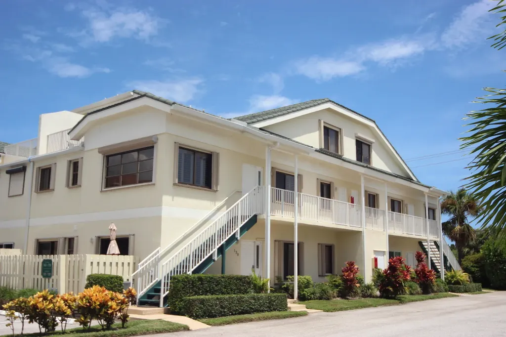 270 Bella Vista Court N Jupiter FL 33477
