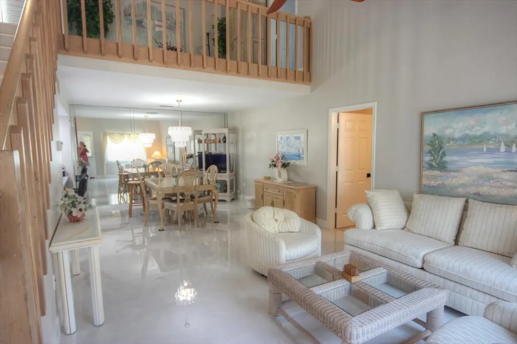 270 Bella Vista Court N Jupiter FL 33477