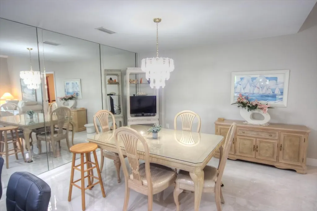 270 Bella Vista Court N Jupiter FL 33477