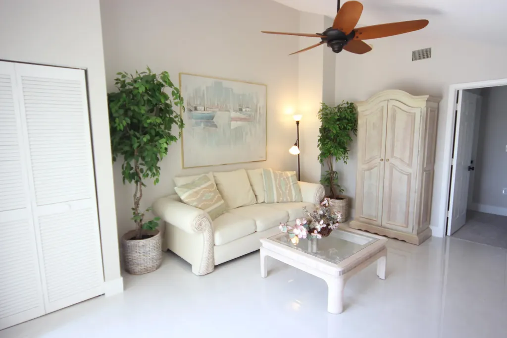 270 Bella Vista Court N Jupiter FL 33477