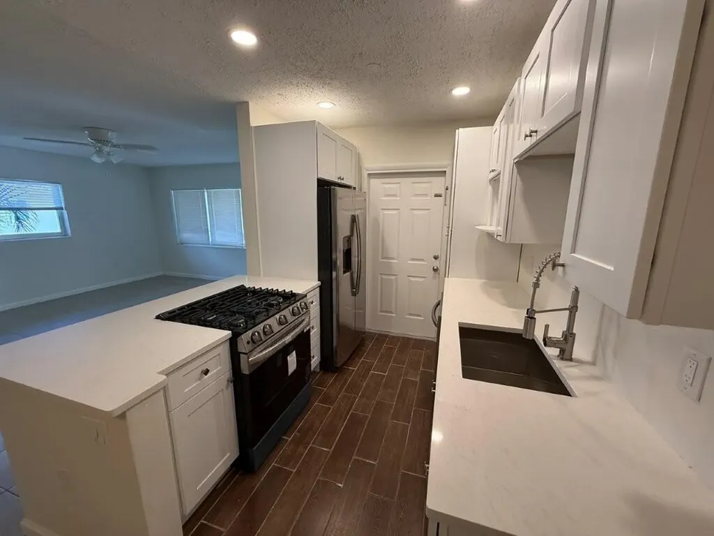 265 SW 7th Street Boca Raton FL 33432