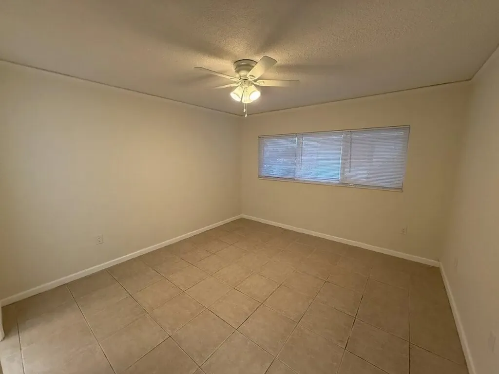 265 SW 7th Street Boca Raton FL 33432