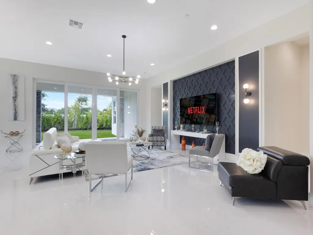 9124 S Coral Isle Circle S Palm Beach Gardens FL 33412