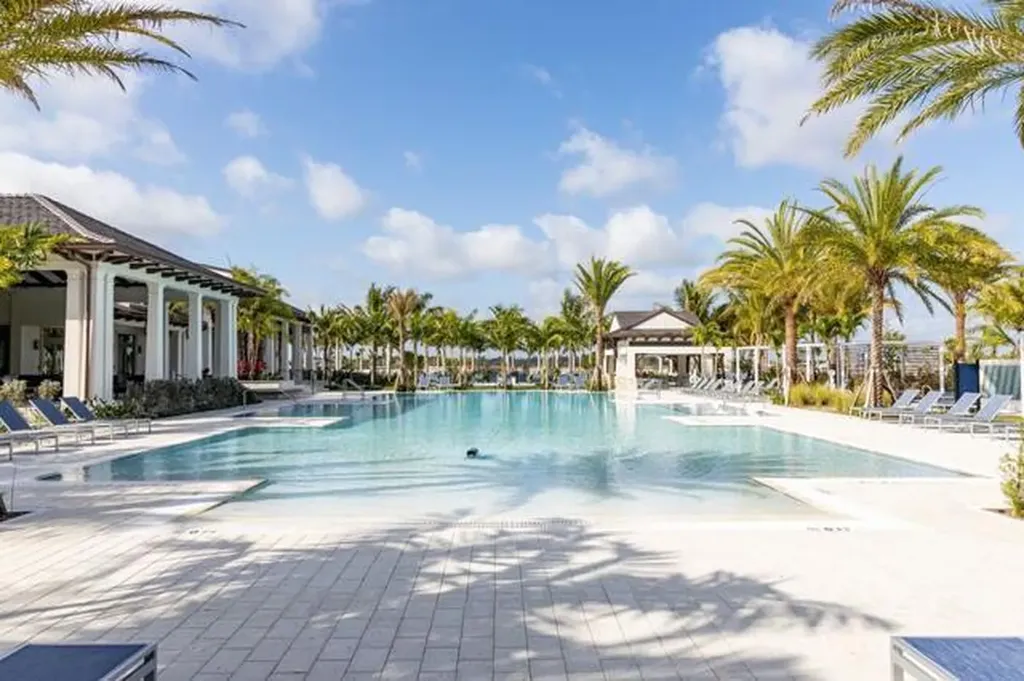 9124 S Coral Isle Circle S Palm Beach Gardens FL 33412