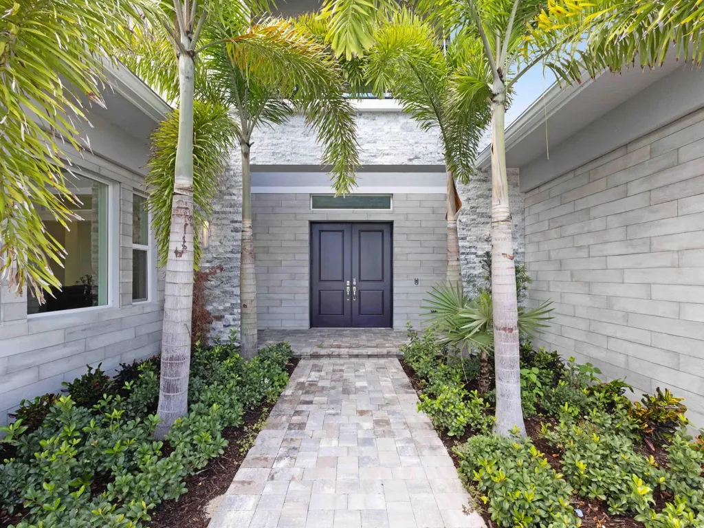 9124 S Coral Isle Circle S Palm Beach Gardens FL 33412