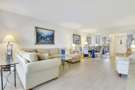 275 S Beach Road Tequesta FL 33469