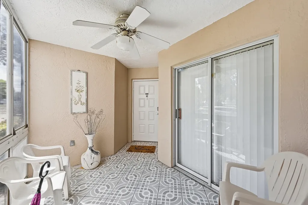 2503 N Nob Hill Road Sunrise FL 33322