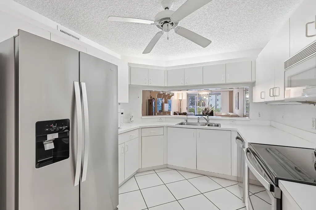 2503 N Nob Hill Road Sunrise FL 33322
