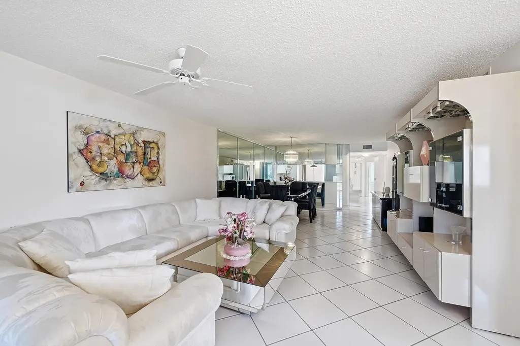 2503 N Nob Hill Road Sunrise FL 33322