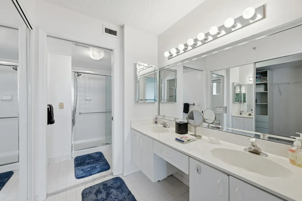 2503 N Nob Hill Road Sunrise FL 33322