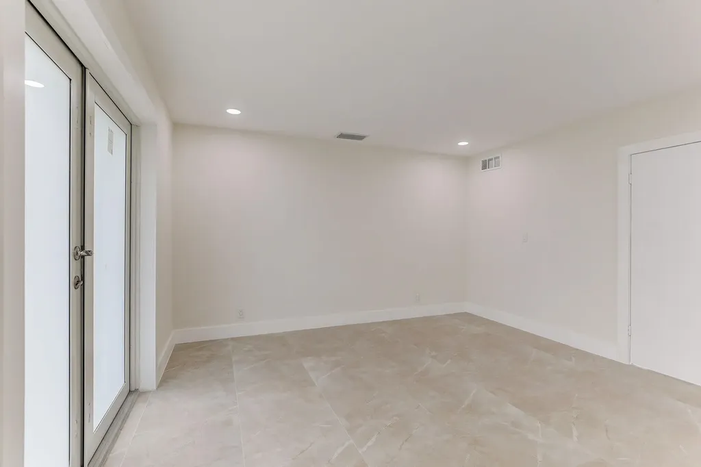 5591 NE 29th Avenue Fort Lauderdale FL 33308