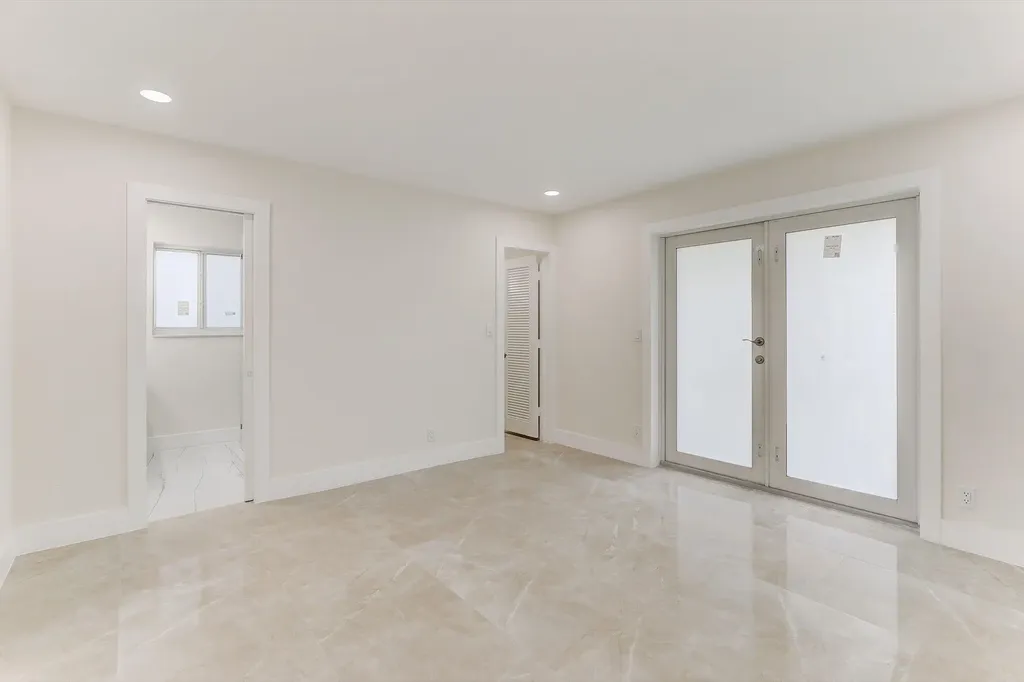 5591 NE 29th Avenue Fort Lauderdale FL 33308