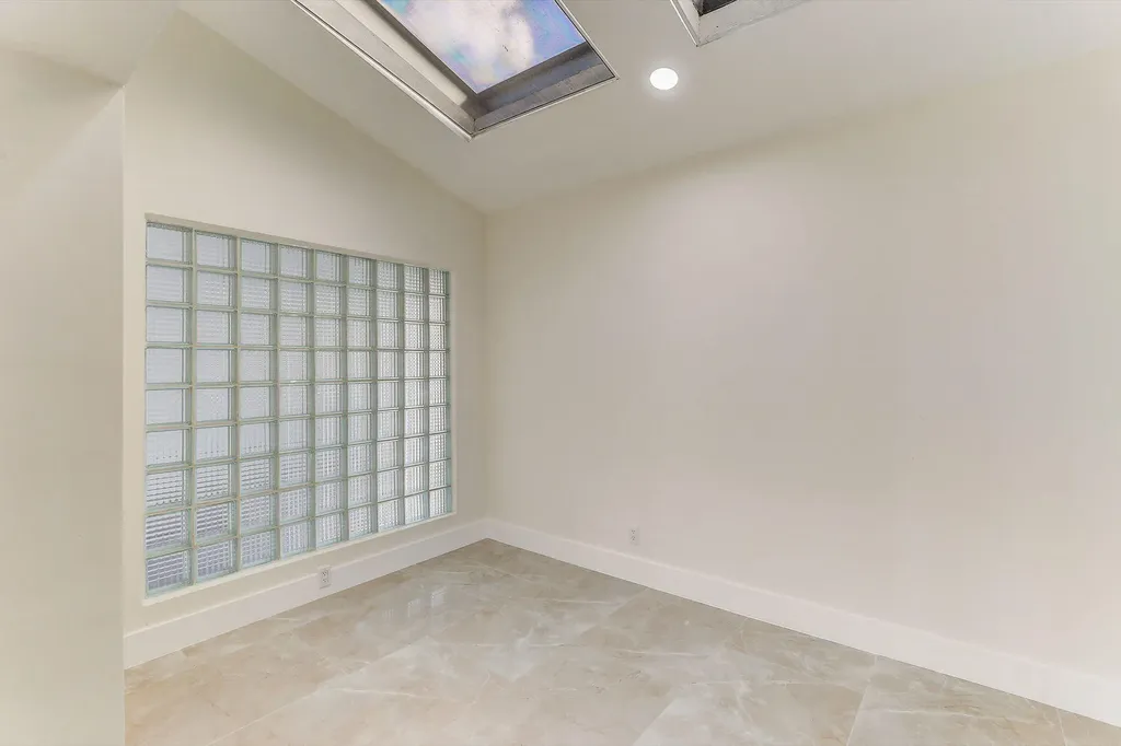 5591 NE 29th Avenue Fort Lauderdale FL 33308