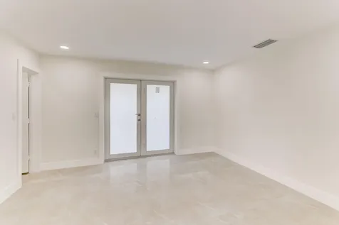 5591 NE 29th Avenue Fort Lauderdale FL 33308