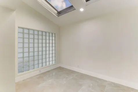 5591 NE 29th Avenue Fort Lauderdale FL 33308