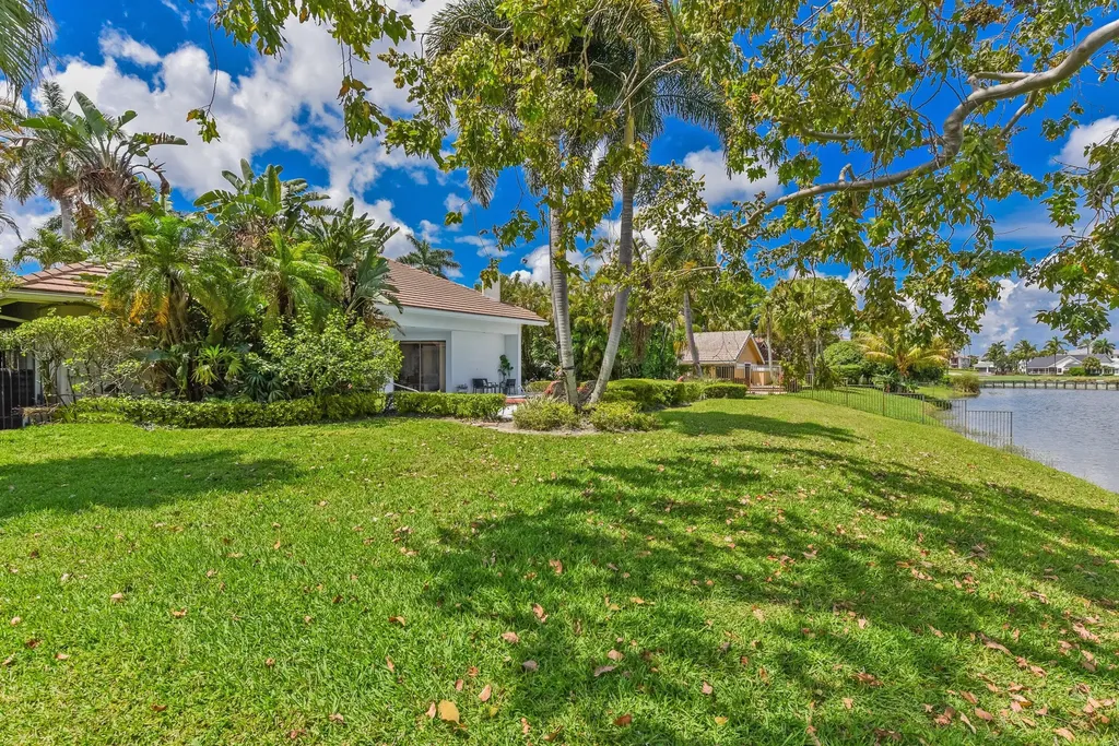 17974 Foxborough Lane Boca Raton FL 33496