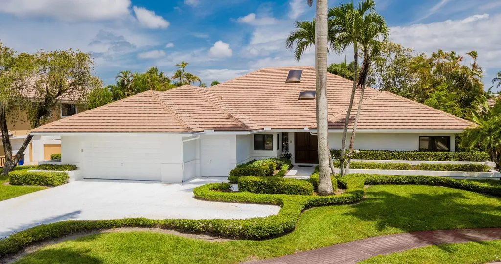 17974 Foxborough Lane Boca Raton FL 33496