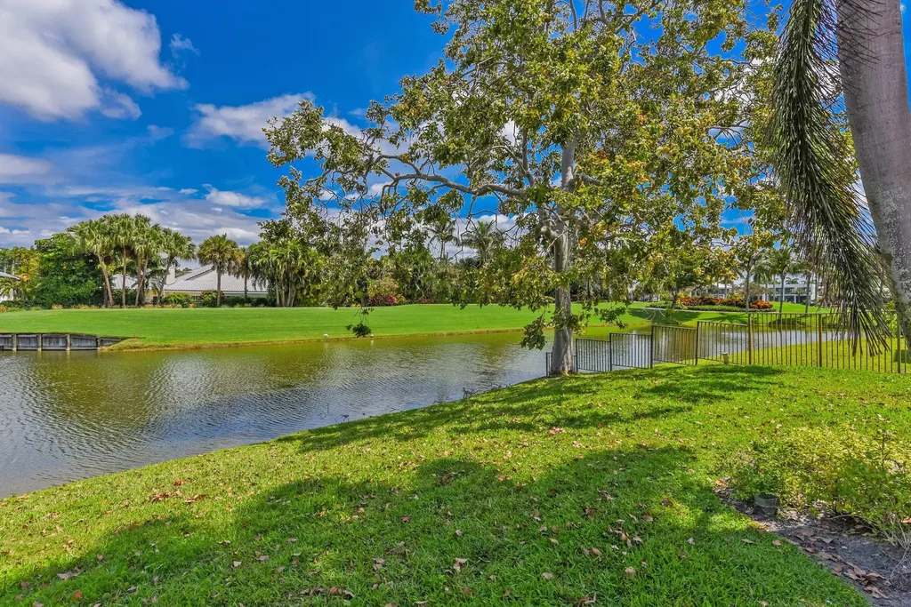 17974 Foxborough Lane Boca Raton FL 33496