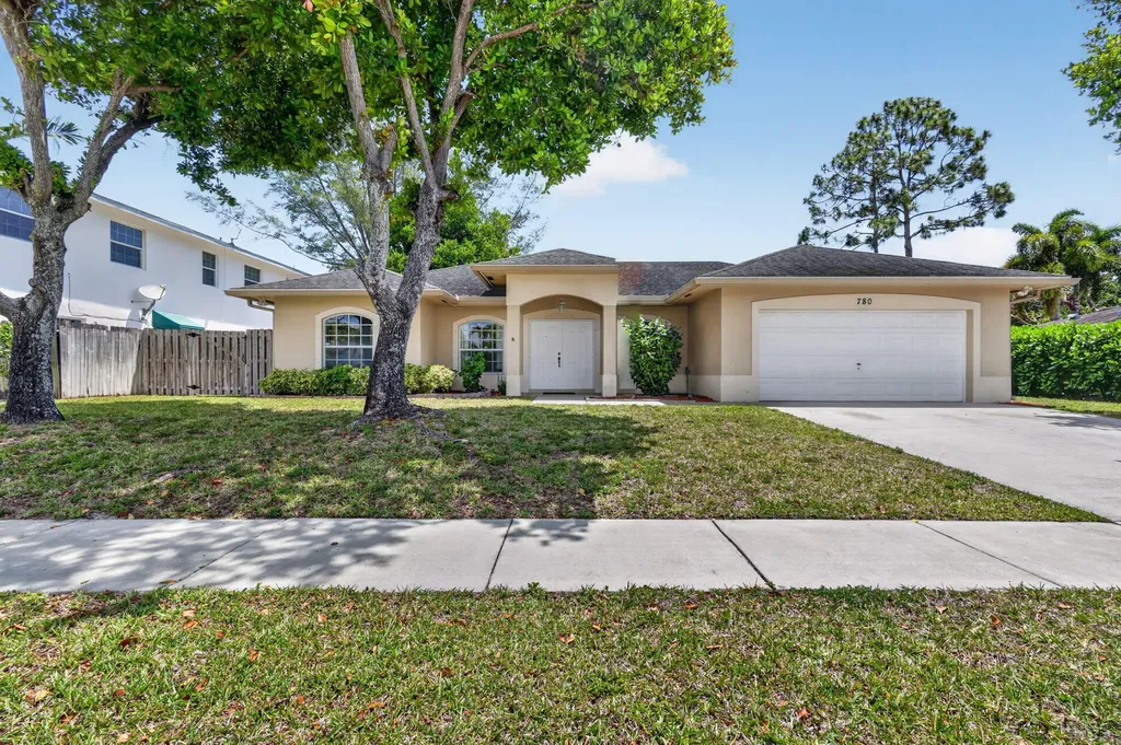 780 Orchid Drive Royal Palm Beach FL 33411