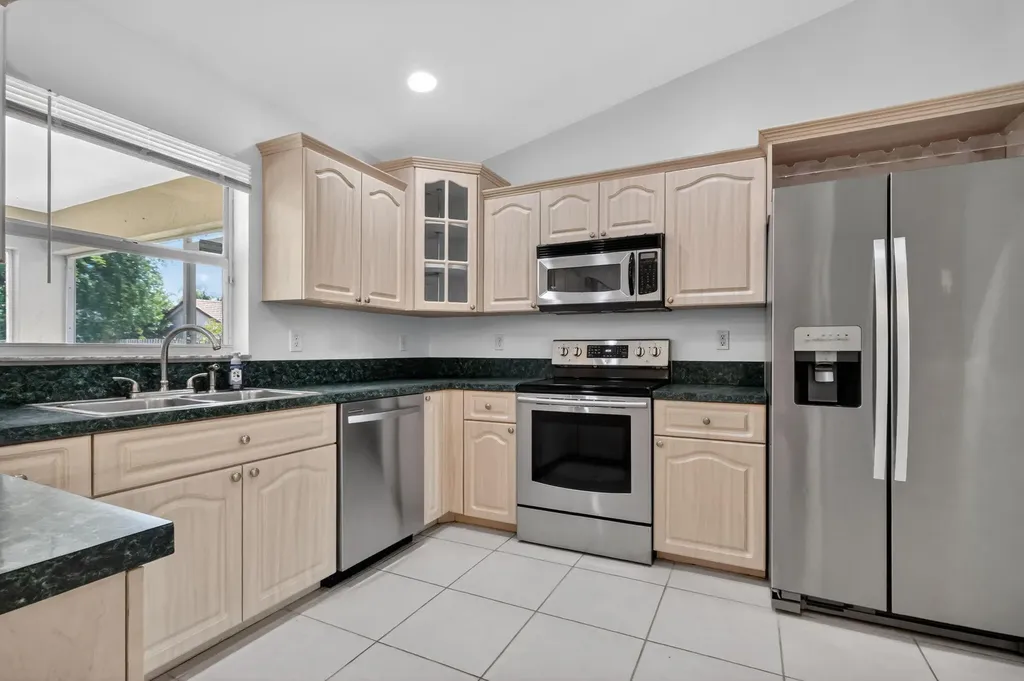 780 Orchid Drive Royal Palm Beach FL 33411