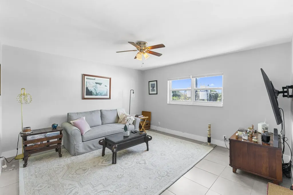 1212 SE 2nd Court Fort Lauderdale FL 33301