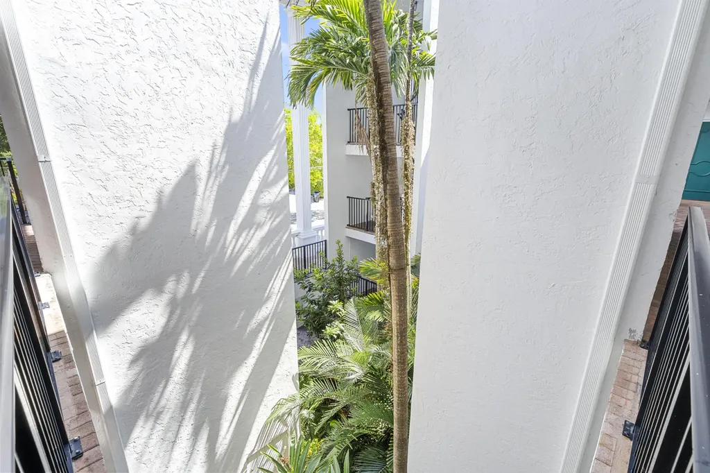 1212 SE 2nd Court Fort Lauderdale FL 33301