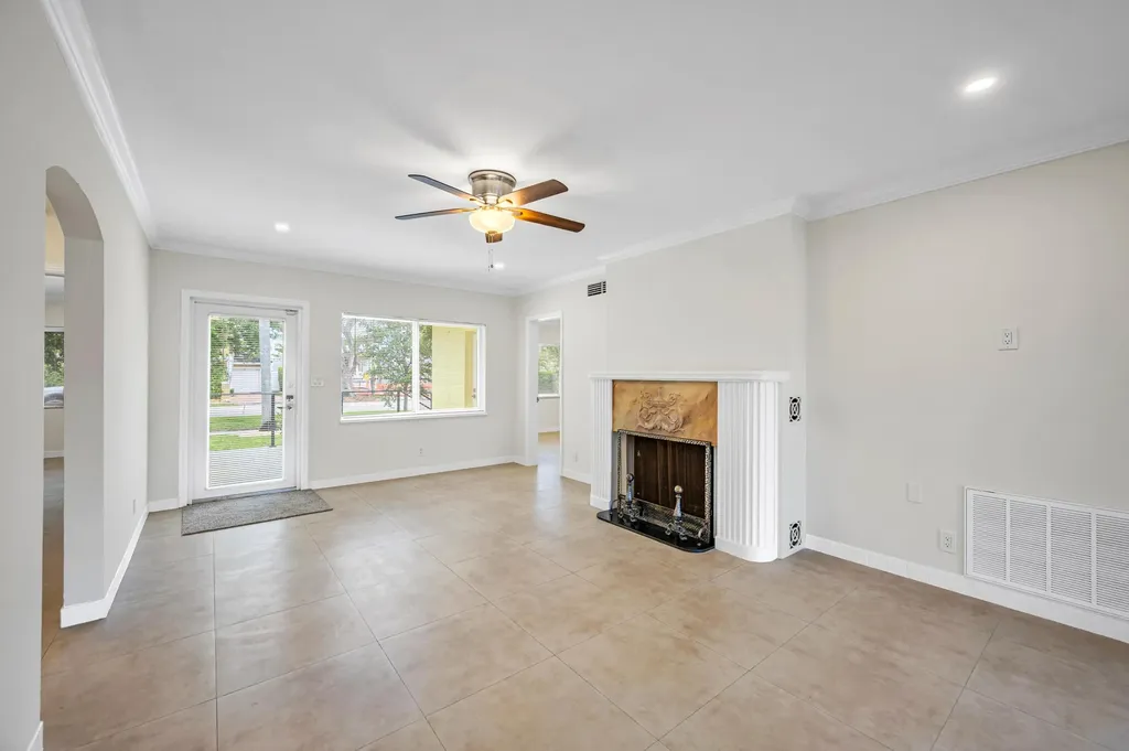 606 N Victoria Park Road N Fort Lauderdale FL 33304