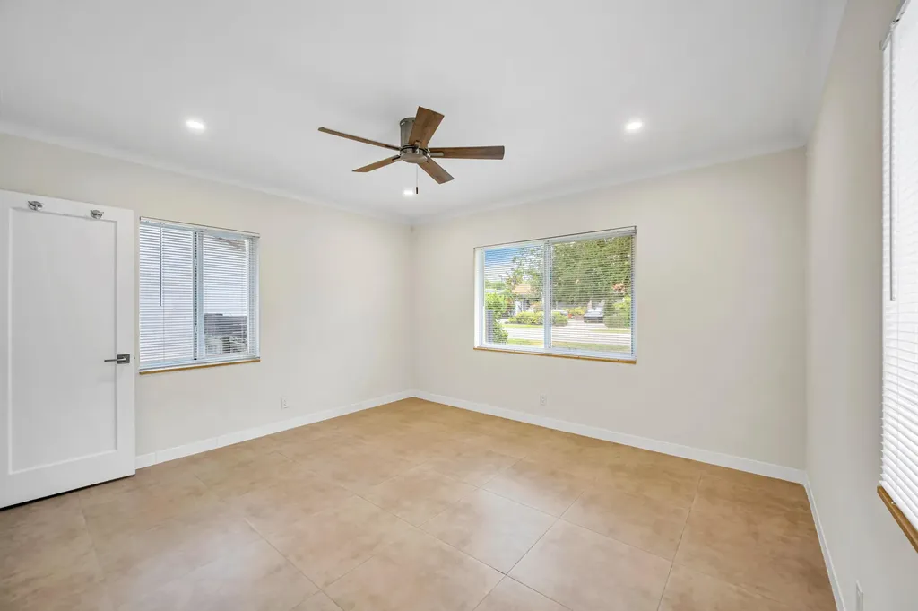 606 N Victoria Park Road N Fort Lauderdale FL 33304