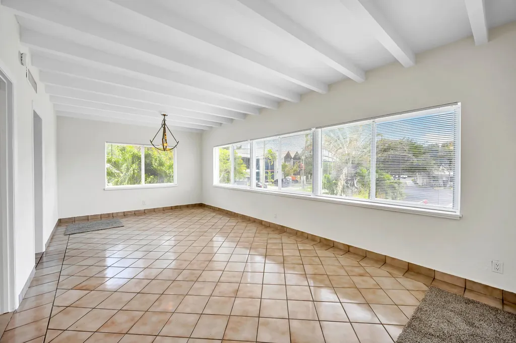 606 N Victoria Park Road N Fort Lauderdale FL 33304