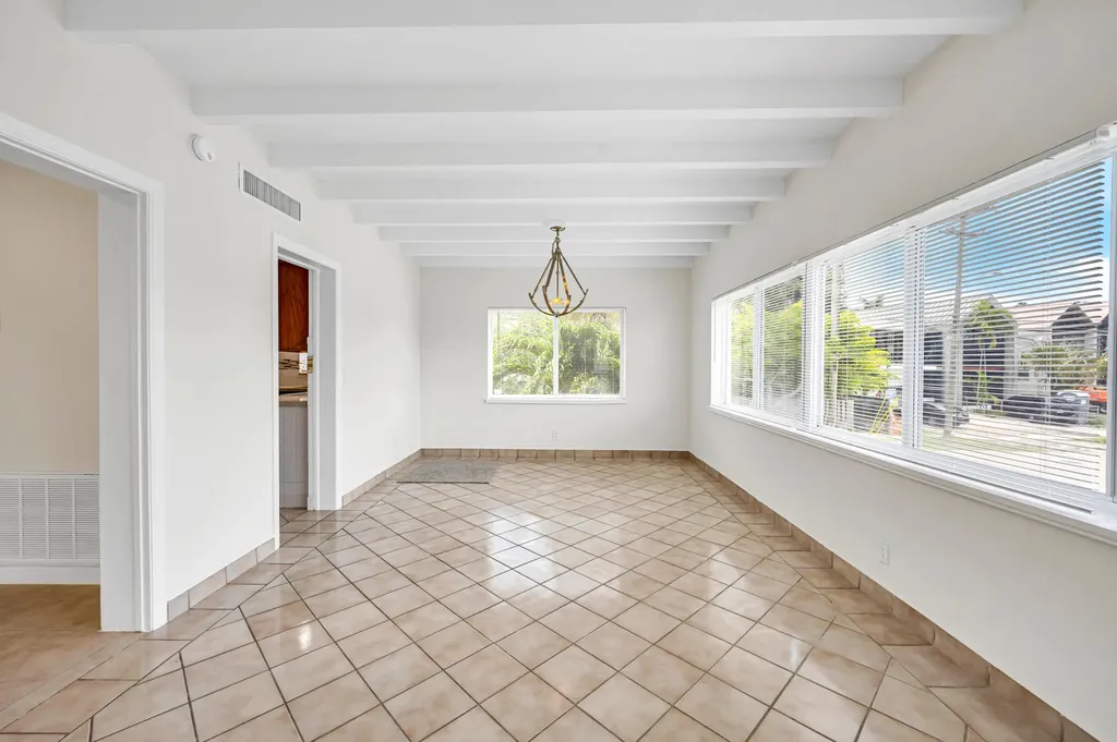 606 N Victoria Park Road N Fort Lauderdale FL 33304