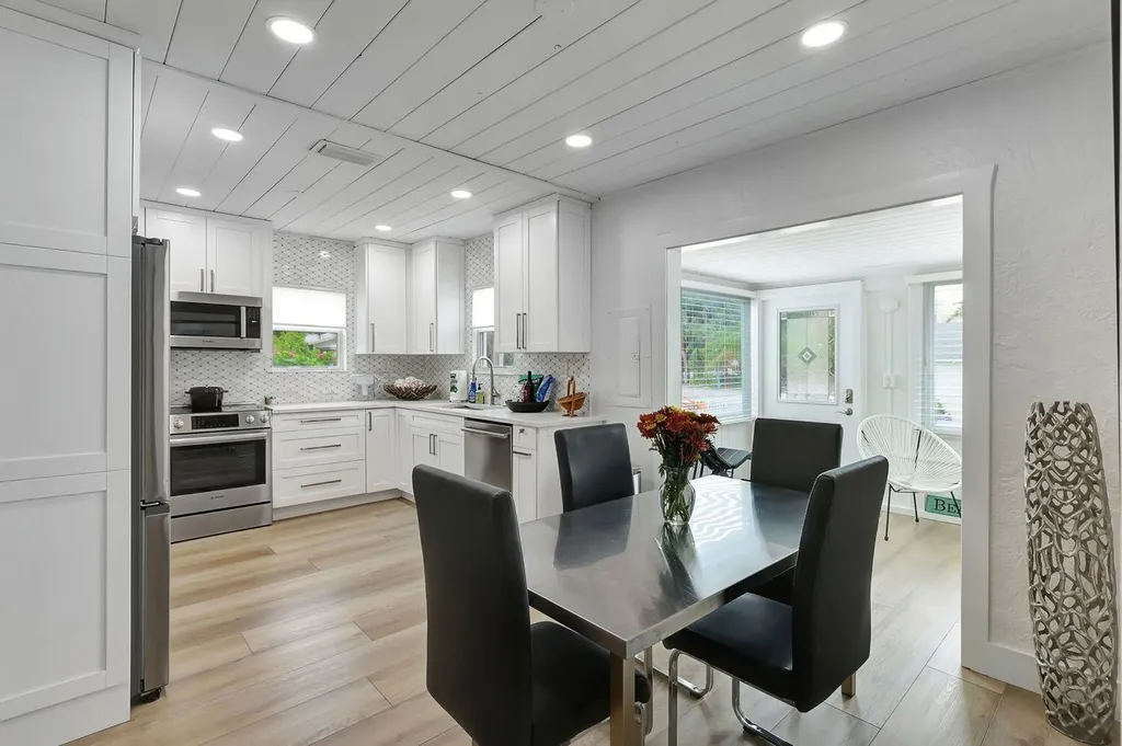 145 N Swinton Avenue Delray Beach FL 33444