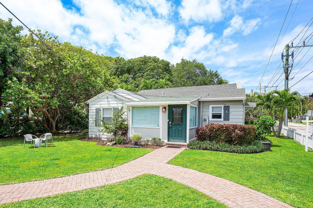 145 N Swinton Avenue Delray Beach FL 33444