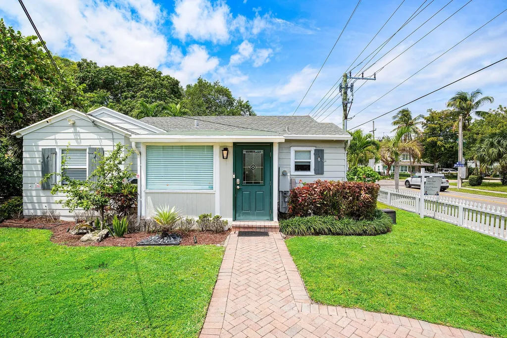 145 N Swinton Avenue Delray Beach FL 33444