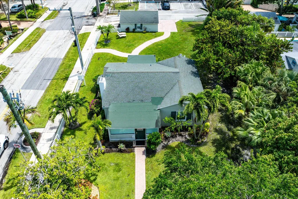 145 N Swinton Avenue Delray Beach FL 33444