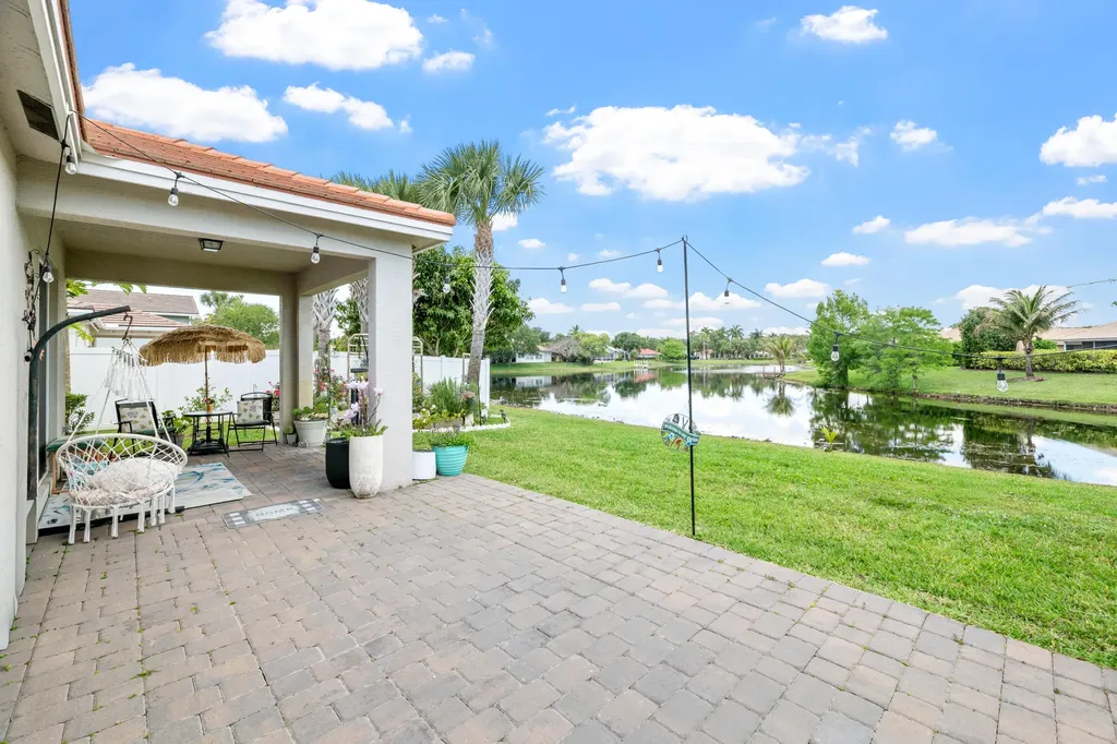 11971 Cypress Key Way Royal Palm Beach FL 33411