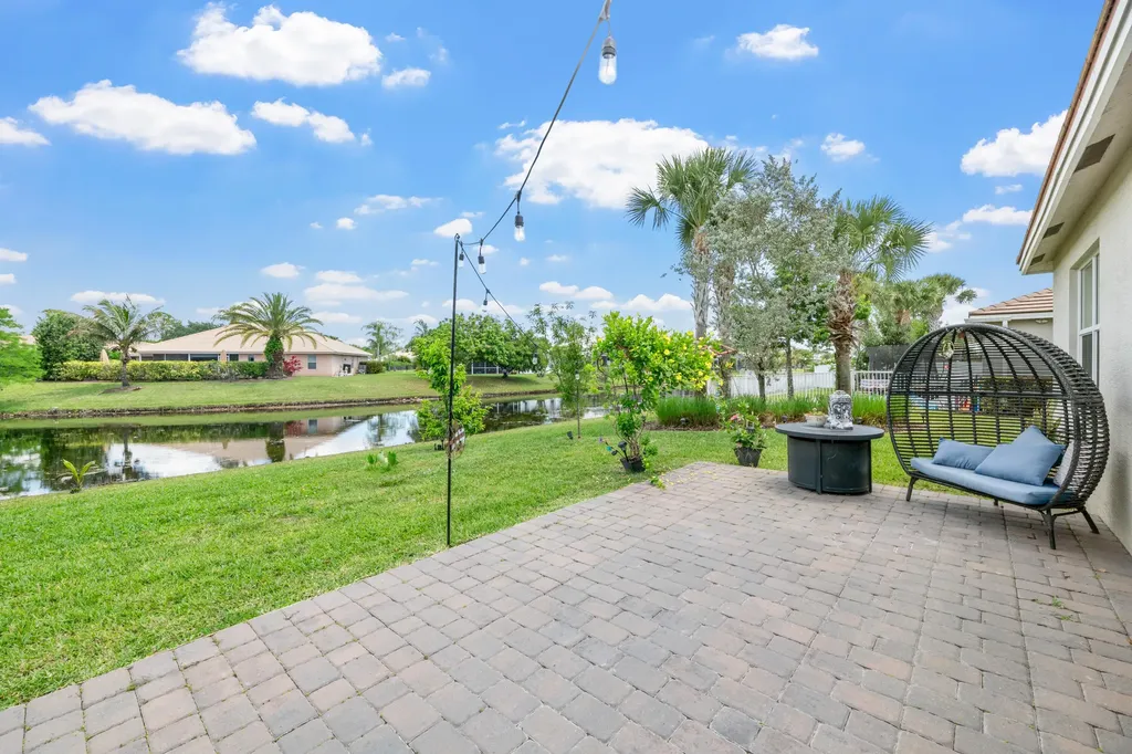 11971 Cypress Key Way Royal Palm Beach FL 33411