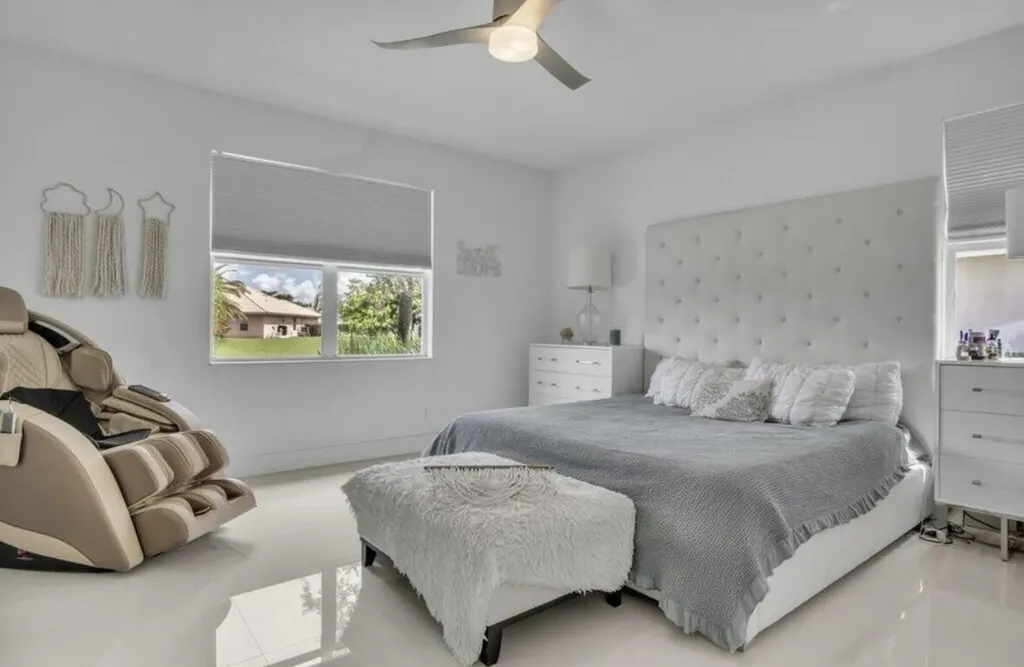 11971 Cypress Key Way Royal Palm Beach FL 33411