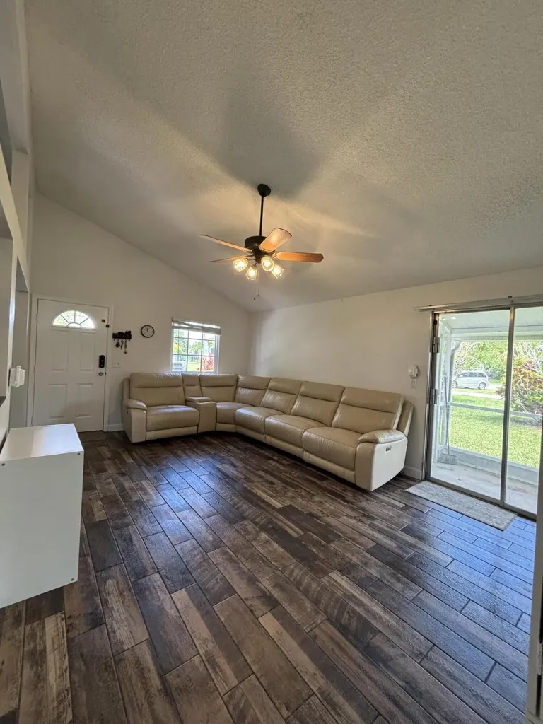 5415 Courtney Circle Boynton Beach FL 33472
