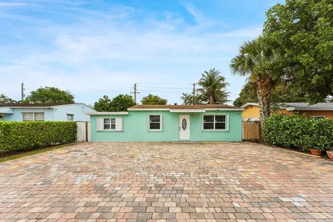 522 Jackson Avenue Greenacres FL 33463