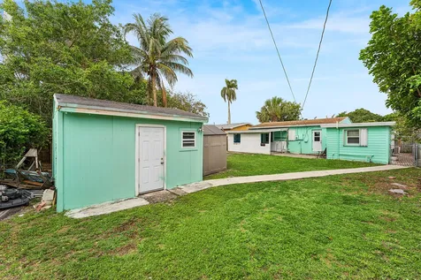 522 Jackson Avenue Greenacres FL 33463
