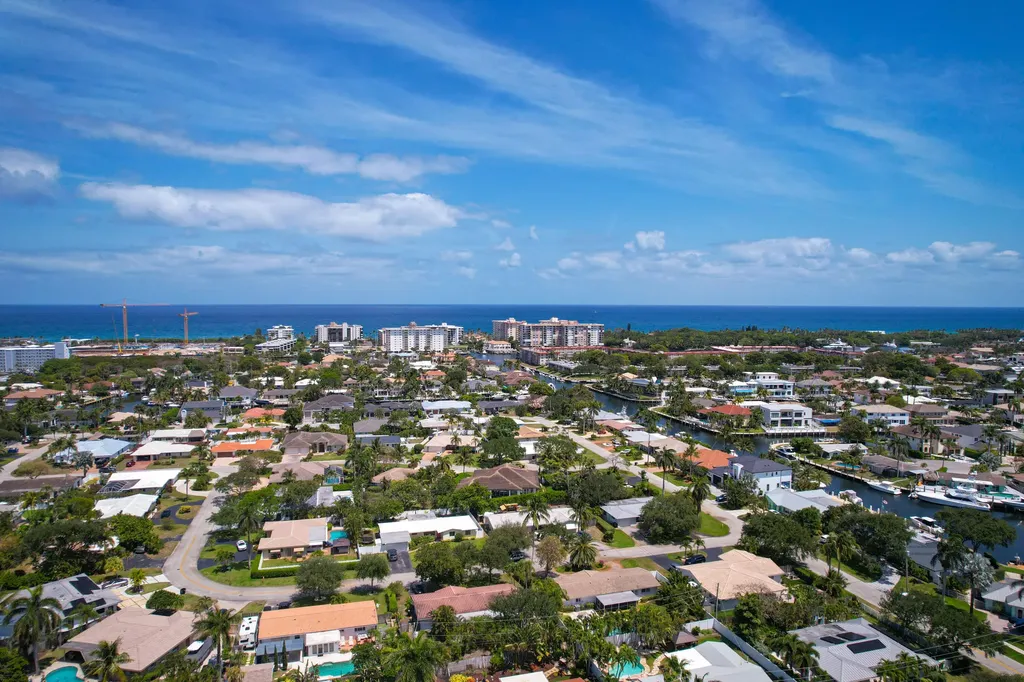 5111 NE 27th Terrace NE Lighthouse Point FL 33064