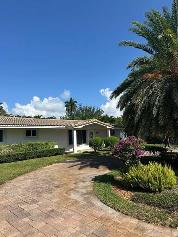 5111 NE 27th Terrace NE Lighthouse Point FL 33064