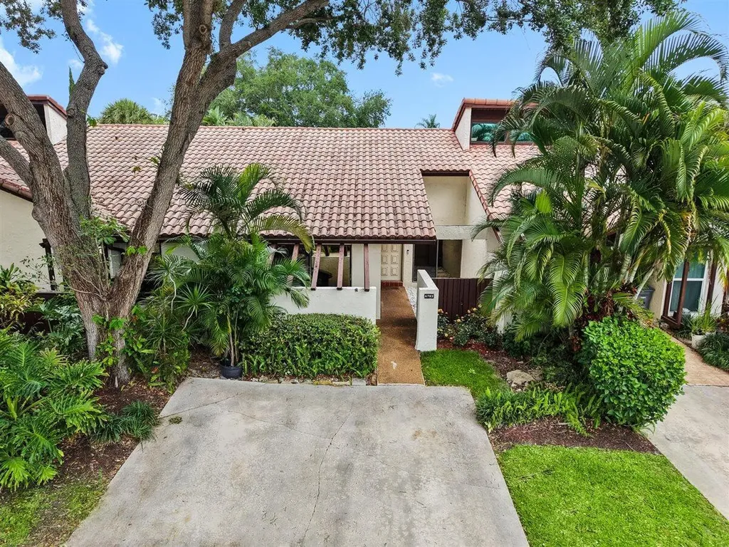 6783 Tiburon Circle Boca Raton FL 33433