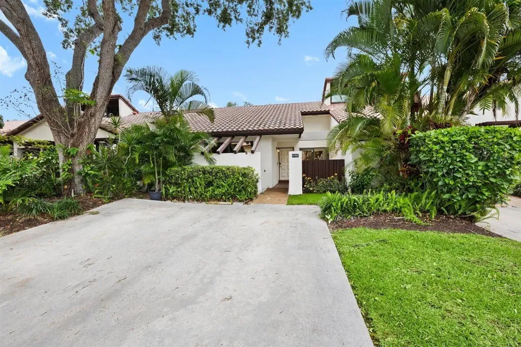 6783 Tiburon Circle Boca Raton FL 33433