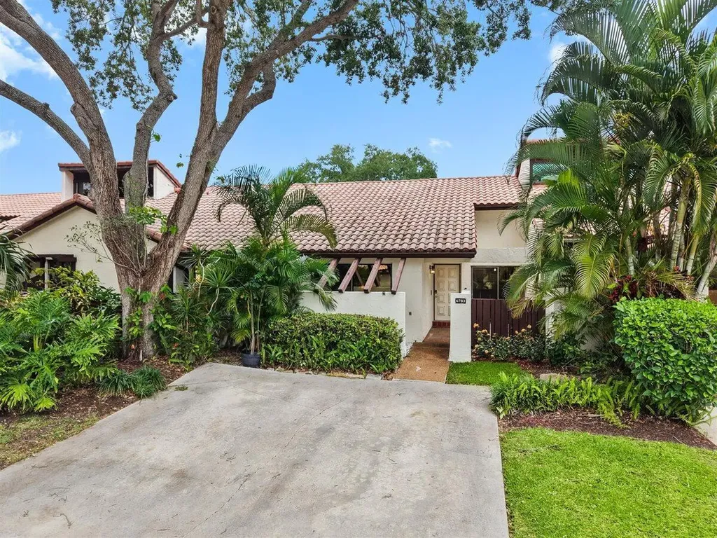 6783 Tiburon Circle Boca Raton FL 33433