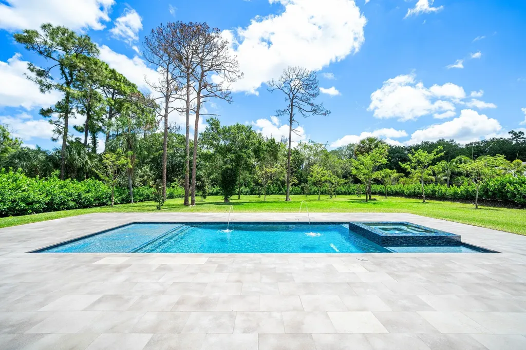 6602 NW 62nd Terrace Parkland FL 33067