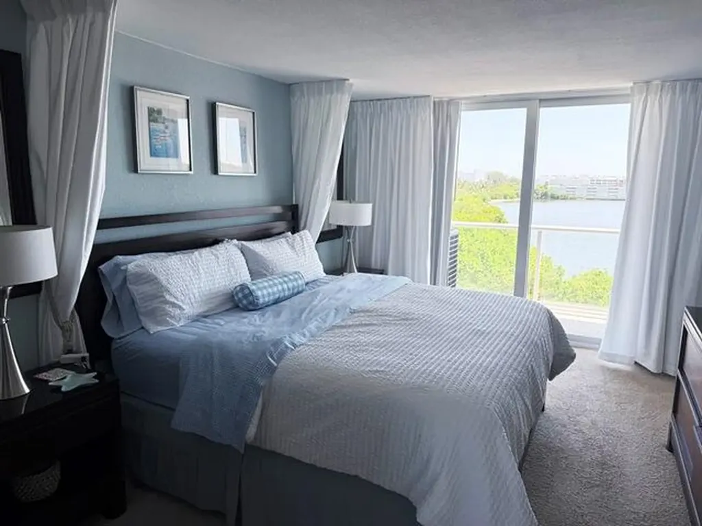 2560 S Ocean Boulevard Palm Beach FL 33480
