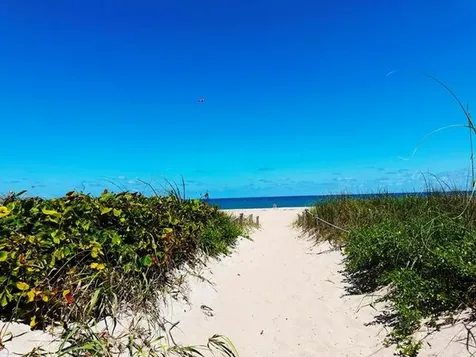 2560 S Ocean Boulevard Palm Beach FL 33480