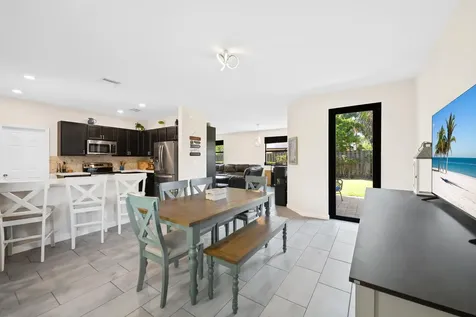 126 NE 27th Terrace Homestead FL 33033