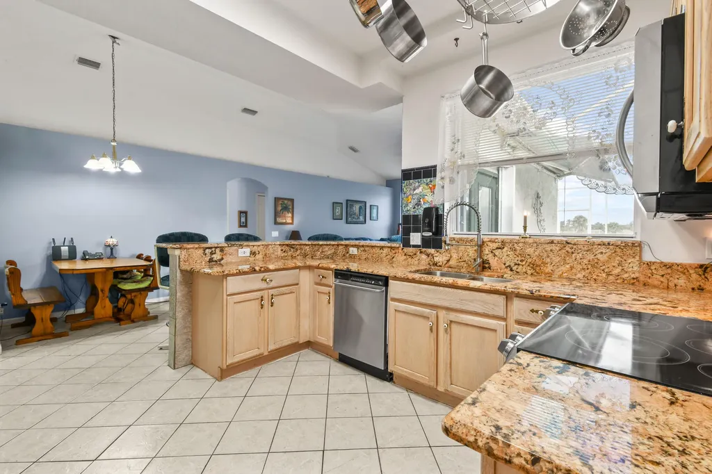 9340 Carlton Road Port St Lucie FL 34987